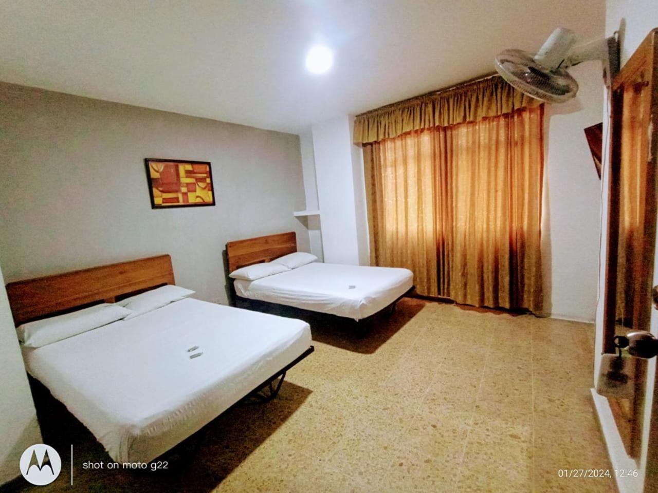 Hotel Medellin Kapital Экстерьер фото
